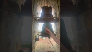 Toque de campana mayor en la iglesia de Esquiroz (Navarra)