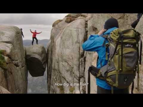 Video: Sådan Strikkes Svaner