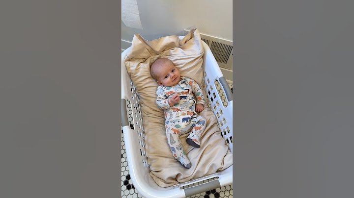 Who needs fancy baby bouncers? #mom #momlife #baby #newmom #parenting #motherhood #newbaby