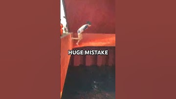 Hij staat op het punt een gevaarlijke fout te maken!