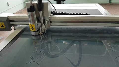 Máy cắt rập mica tự động NLG 03 1  자동 패턴트리머 . 0913.511.348