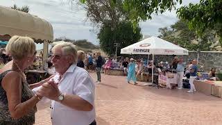 Ein deutsches Lied und Spaß. Playa del Inglés, Gran Canaria, November 2022