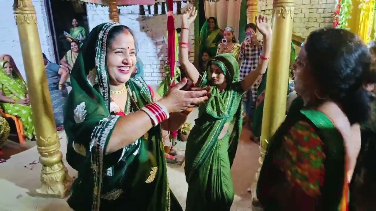 गोरी और मोटा के हमार जान लेबा का 🤣 गज़ब क्या नाच है 🤣 कमेंट करे केसा लगा कि #awadhi_jaunpuriya