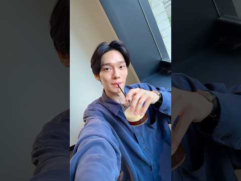 𝙄’𝙢 𝙖𝙡𝙧𝙚𝙖𝙙𝙮 𝙗𝙧𝙤𝙠𝙚𝙣 ɞ⁀➷ #첸 #<strong>CHEN</strong> #Arcadia