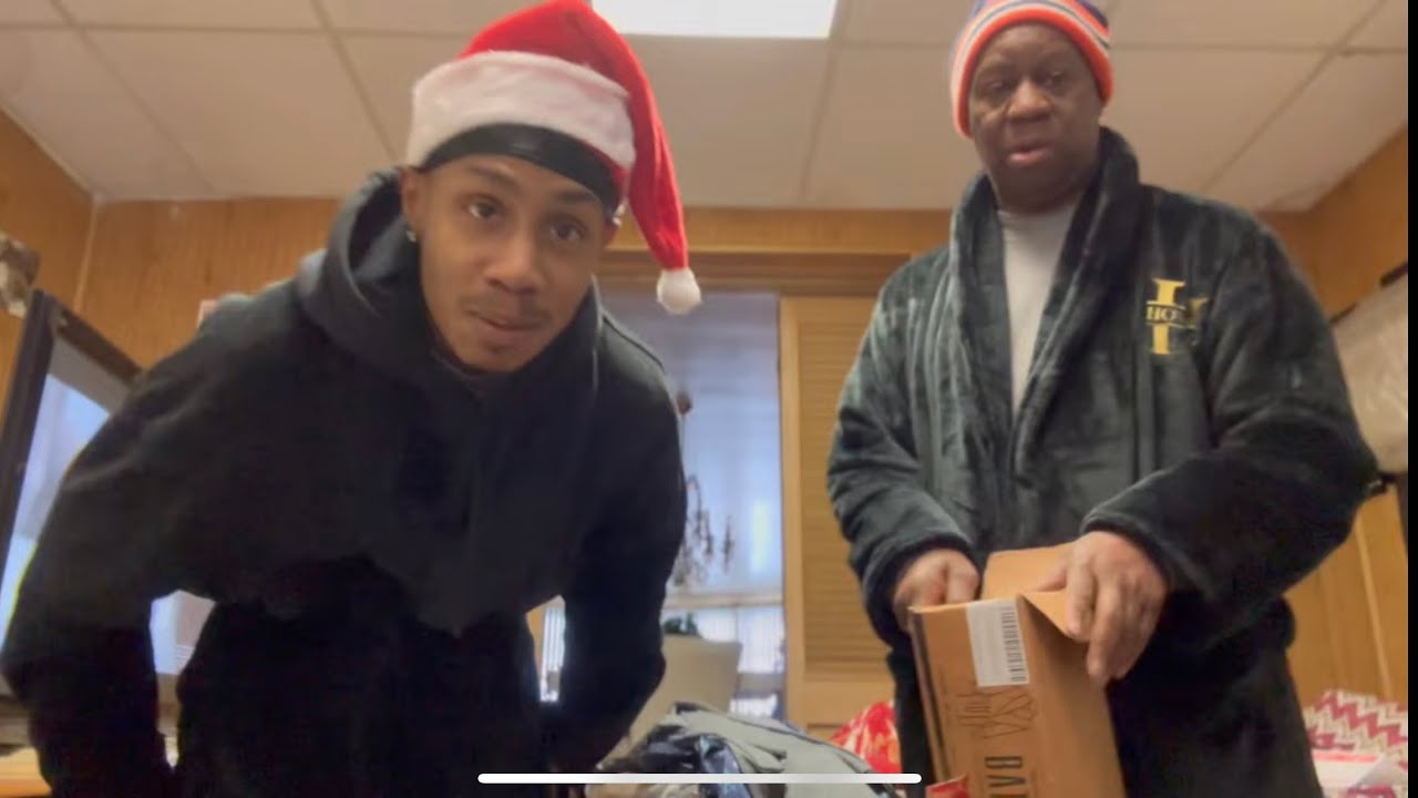 Merry Christmas! (Unwrapping our Christmas Gifts) - YouTube