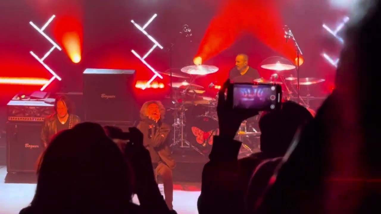 Alice In Chains - Would? (Jerry Cantrell with William DuVall live 2025) Atlanta, GA