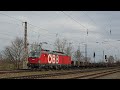 ÖBB-Güterzug Baureihe 1293 fährt durch Saarmund