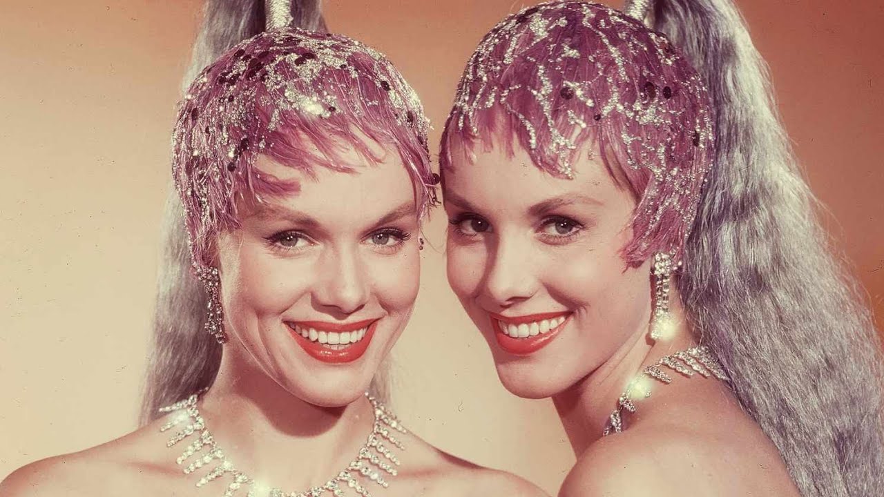 Сестры-близнецы, работавшие с Синатрой и Астером, умерли вместе в возрасте 89 лет в шокирующем пр...