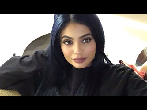 Kylie Jenner Debuts Navy Blue Locks After Revealing Bleach Destroyed Her Natural Hair Youtube