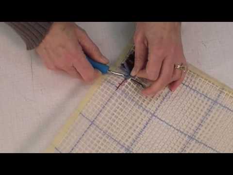 How to finish the edge of a latch hook project, how to make a latch hook  pillow - Studio Koekoek