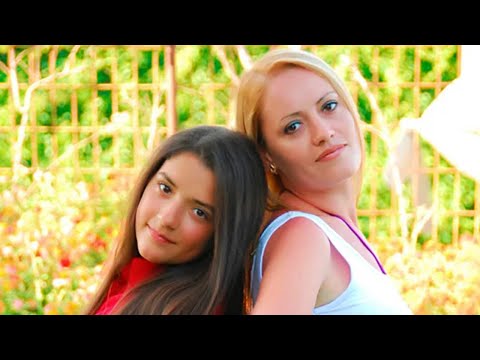EAGER INSTAGRAM MODEL RIPS OUT MOTHERS HEART LITERALLY!