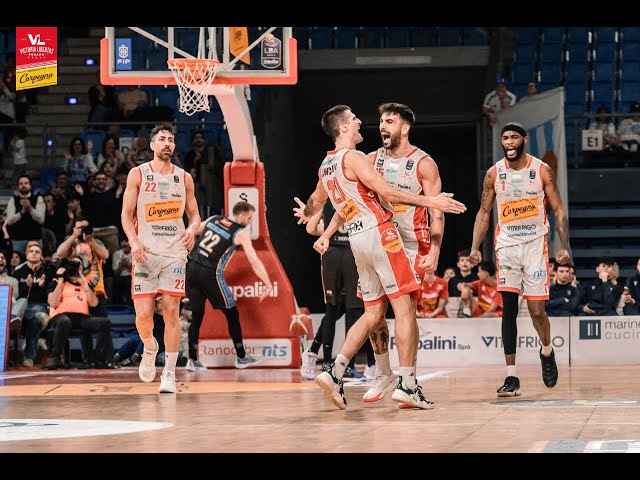 [FullMatch] Carpegna Prosciutto Basket Pesaro - Vanoli Cremona: 91-86