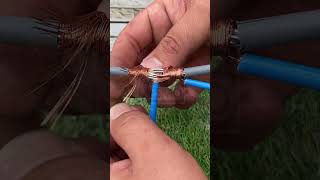 A forma certa de emendar três fios #TrabalhoNaObra #EmendaEletrica #DicaDeEletricista