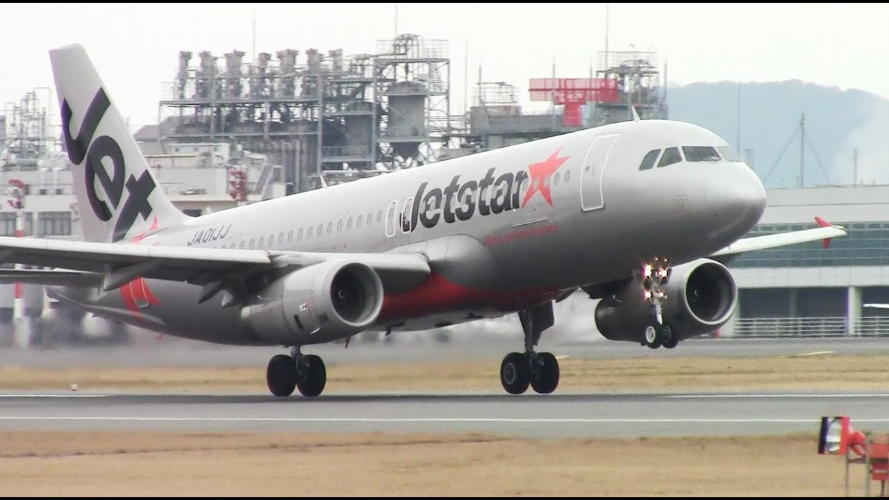JetstarA320離陸　松山空港2016.03
