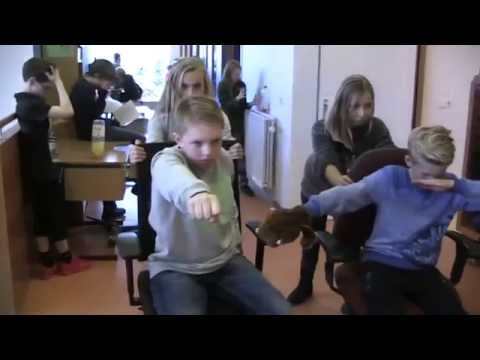 Mannequin challenge Airborneschool, Renkum