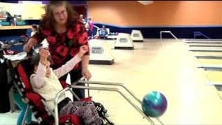 Bowling benefit for the Center for Disability Services