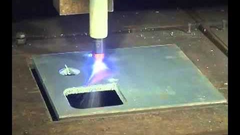Mechanized cutting of aluminum plate with the Powermax85 | Hypertherm