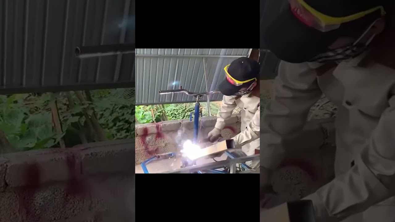 Farmer's Genius! 🚜 4WD EV Amazes Professor | Bauern-Elektroauto | ابتكار مذهل لسيارة كهربائية ⚡🔧