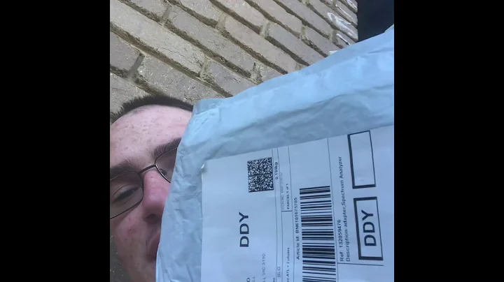 Unboxing and play with the Tiny SA. Cheap Chinese spectrum analyser