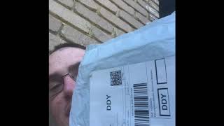 Unboxing and play with the Tiny SA. Cheap Chinese spectrum analyser
