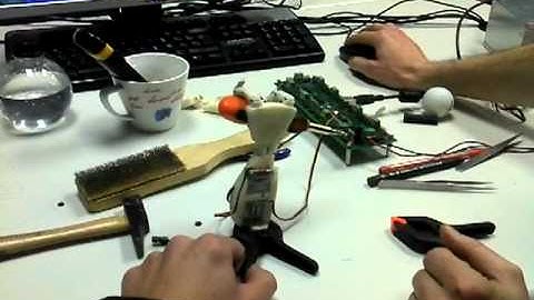 2012-02-09 Darwin Hand rotating screw driver