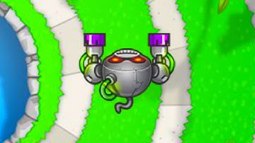 So I used the super monkey in the highest arena and this happened... (Bloons TD Battles)