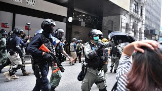 Hong Kong : tensions autour du Parlement avant un débat sur l'hymne chinois