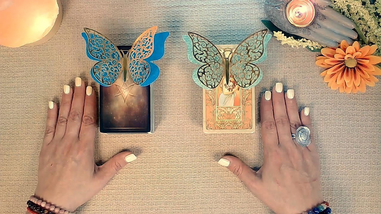 🔮💖Qué SIENTE por Ti AHORA MISMO💖🔮Es Tiempo de ACERCARSE🤔TAROT interactivo AMOR✨💞