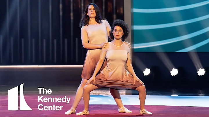 Broad City's Abbi & Ilana - Elaine Dance Tribute f...