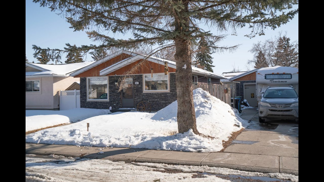 Home in Lynnwood with Numerous Upgrades! Excellent location! 883