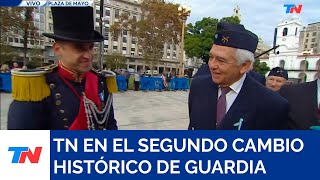 PLAZA DE MAYO I Segundo cambio histórico de guardia de Granaderos