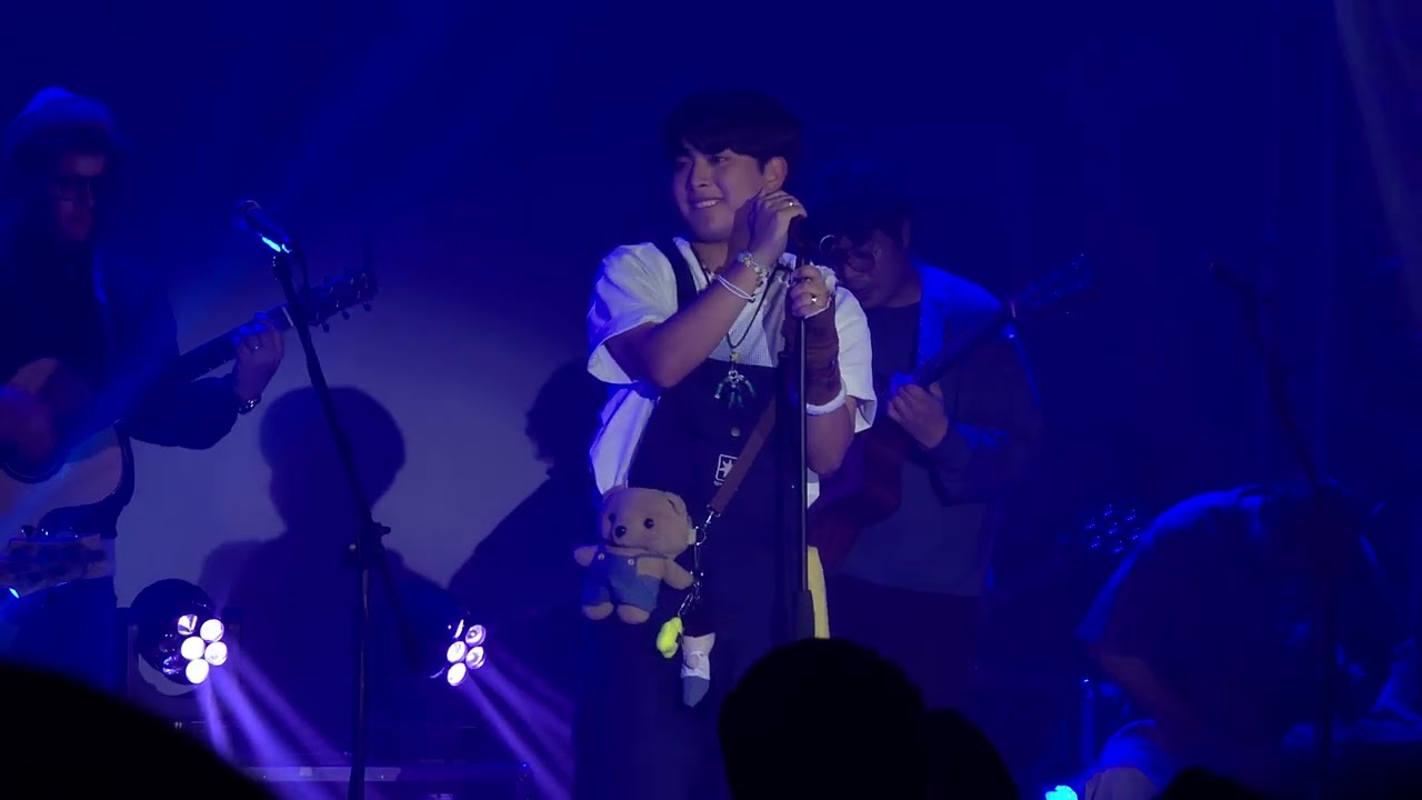 250312 Maki - Bughaw (Fancam) (Live at Maki Bughaw Hour MV Launch)