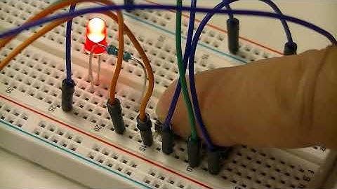 スイッチ２個でLEDをON・OFFさせる。