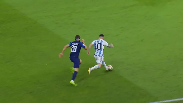 Lionel Messi 100 Magical Dribbling