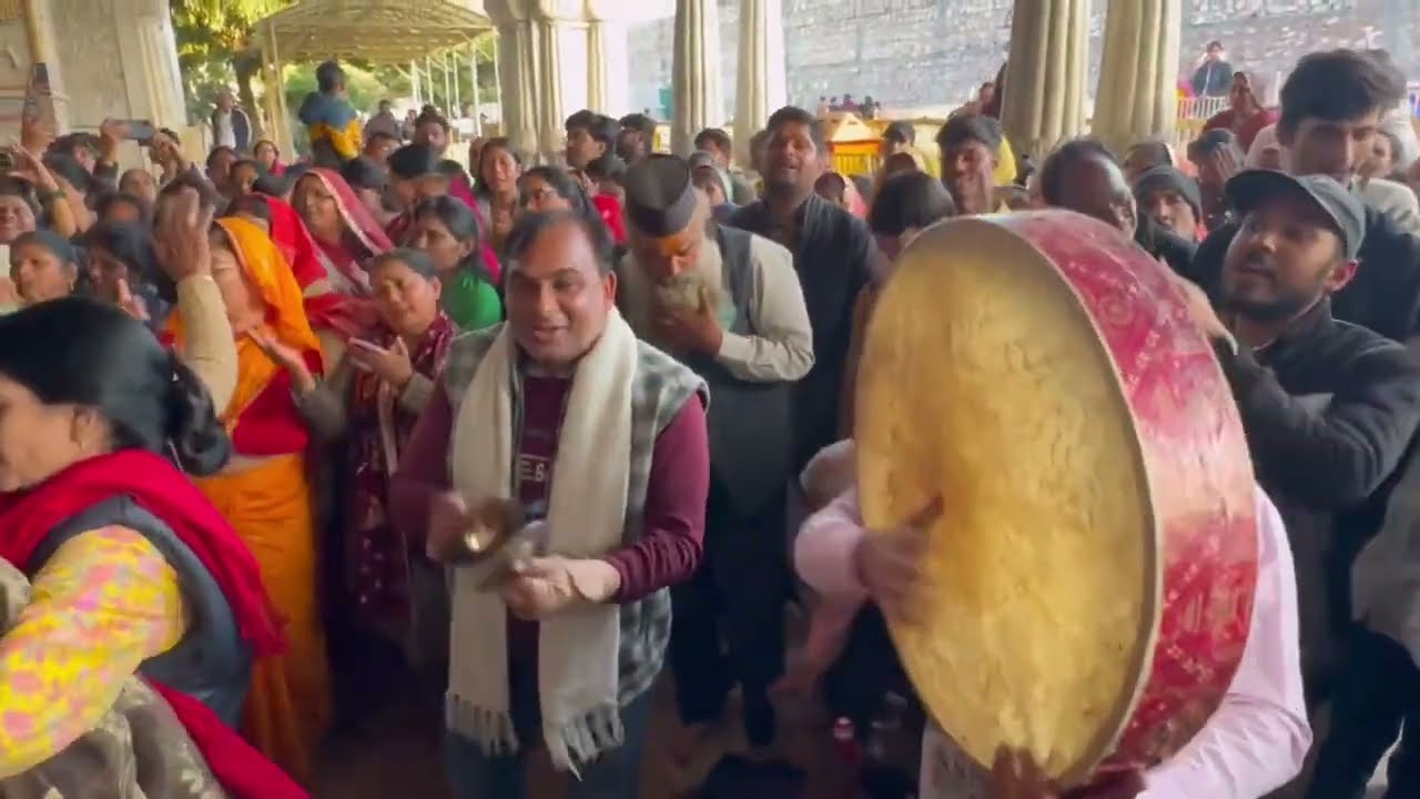 फागुन की बहार में Govind Dev Ji | मस्ती भरा फागुन भजन | होली स्पेशल