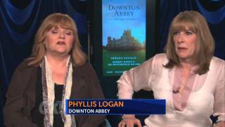 jaymes vaughan talks to the cast of downton abbey before the series finale