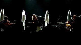 Beach House - "10 Mile Stereo" Live @ CCVF Guimarães