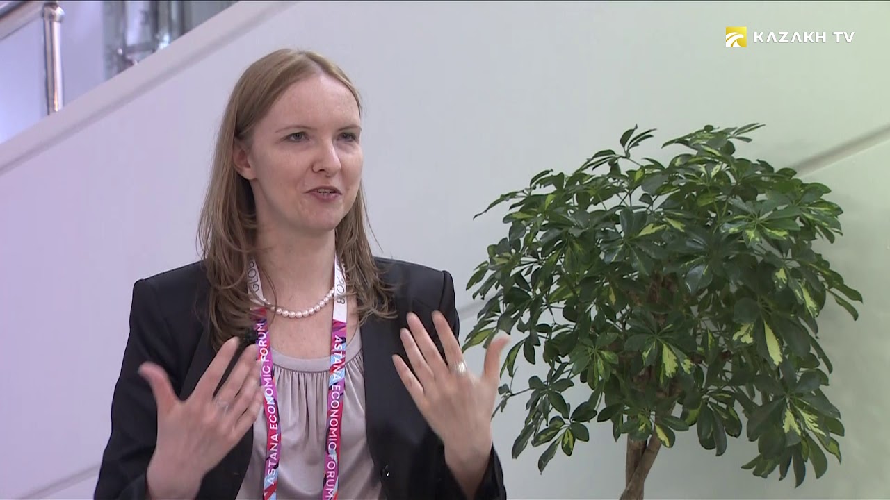 Елена Милова о способах преобразования долголетия - YouTube