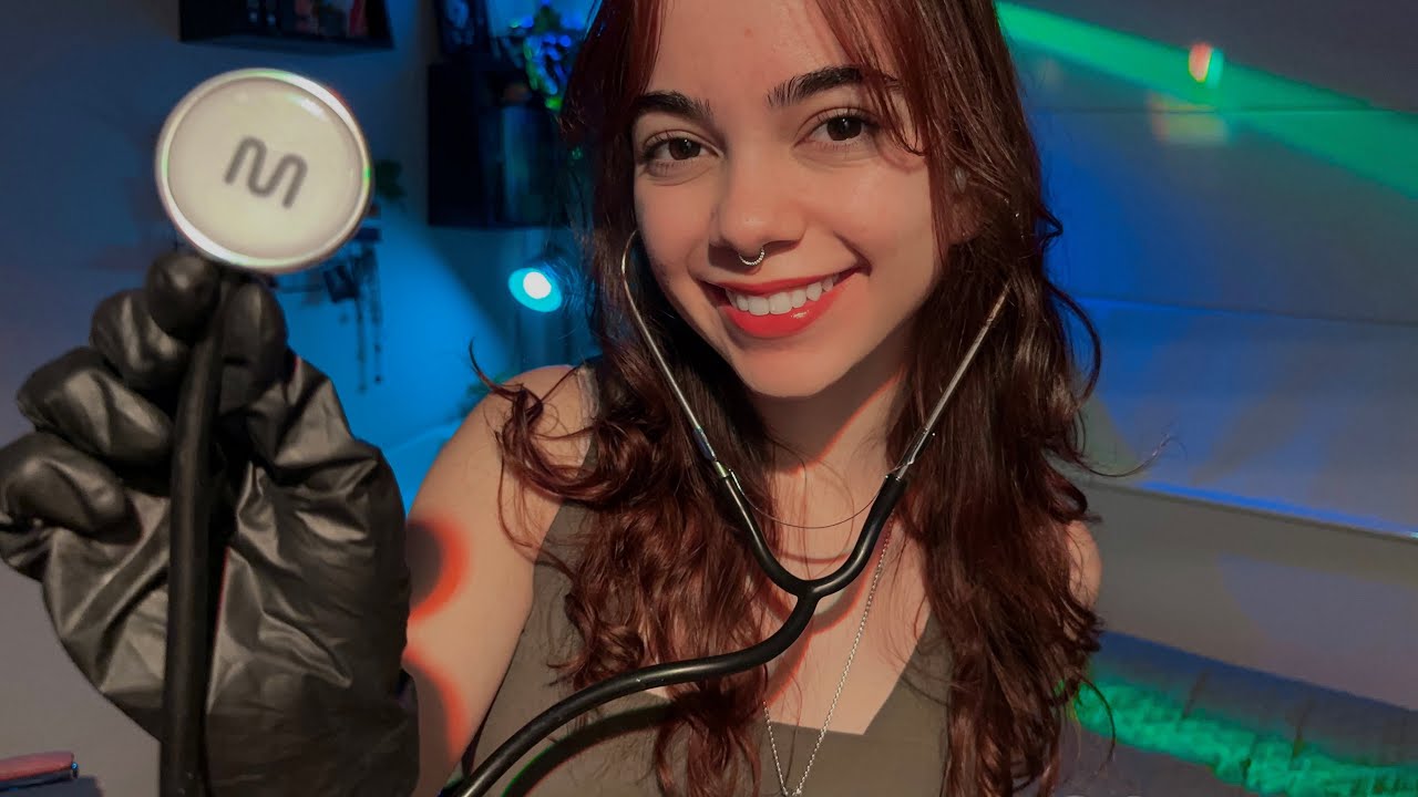 ASMR | Médica simpática te examinando