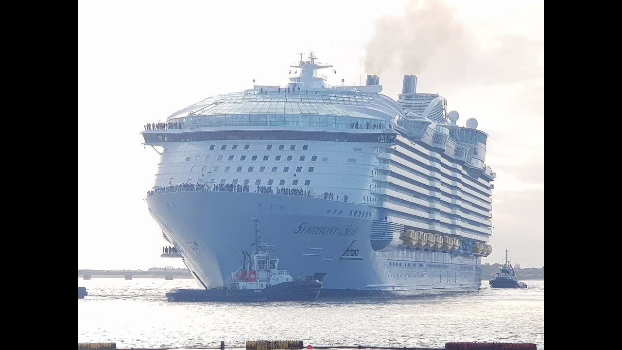 Départ du Symphony of the seas. Saint Nazaire, Partie 1 - YouTube