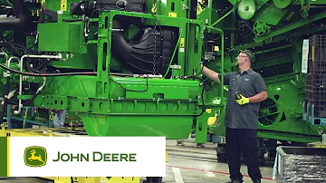 Kolik továren John Deere se nachází v USA?