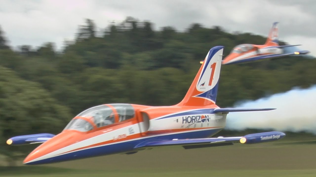 Horizon Hobby BIG L39 Aerobatic Duo Weston Park International Model 