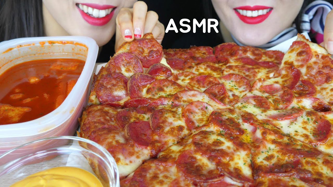 EATING SOUNDS ASMR Pepperoni Cheese Pizza Spicy Rice Cake Tteokbokki