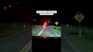 A horse turning quickly while pulling a carriage caused the carriage to drift, #mustang #ford