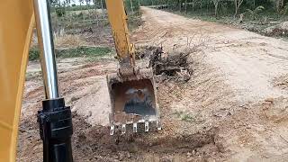 อยู่ในช่วงรับประกัน ก็ตามแก้กันให้วุ่น #งานก่อสร้างถนน #excavator