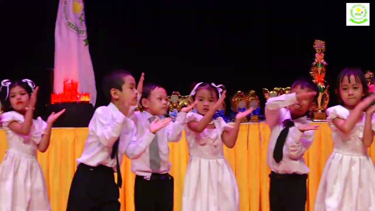 KG သားသားမီးမီးများရဲ့ ချစ်လိုက်တော့ 123