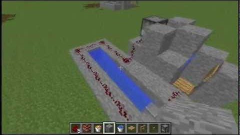 Minecraft - One Button TNT Cannon w/ Dispenser used as delay