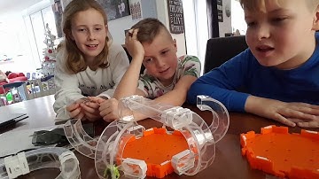 Unboxing The Hex bug nano V2 Helix 180°!!