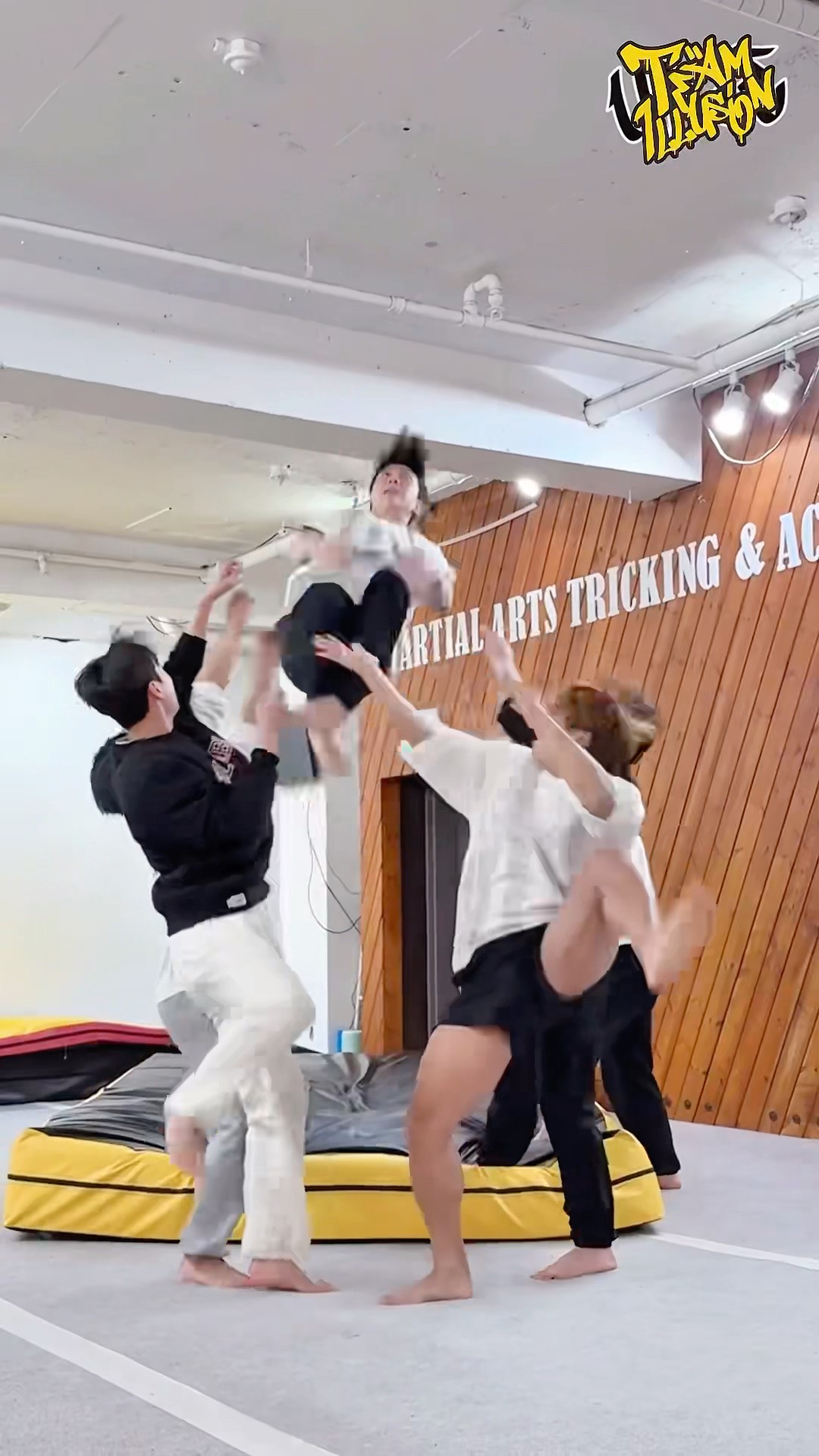 목숨걸고 텀블링⁉️? Teamwork Challenge