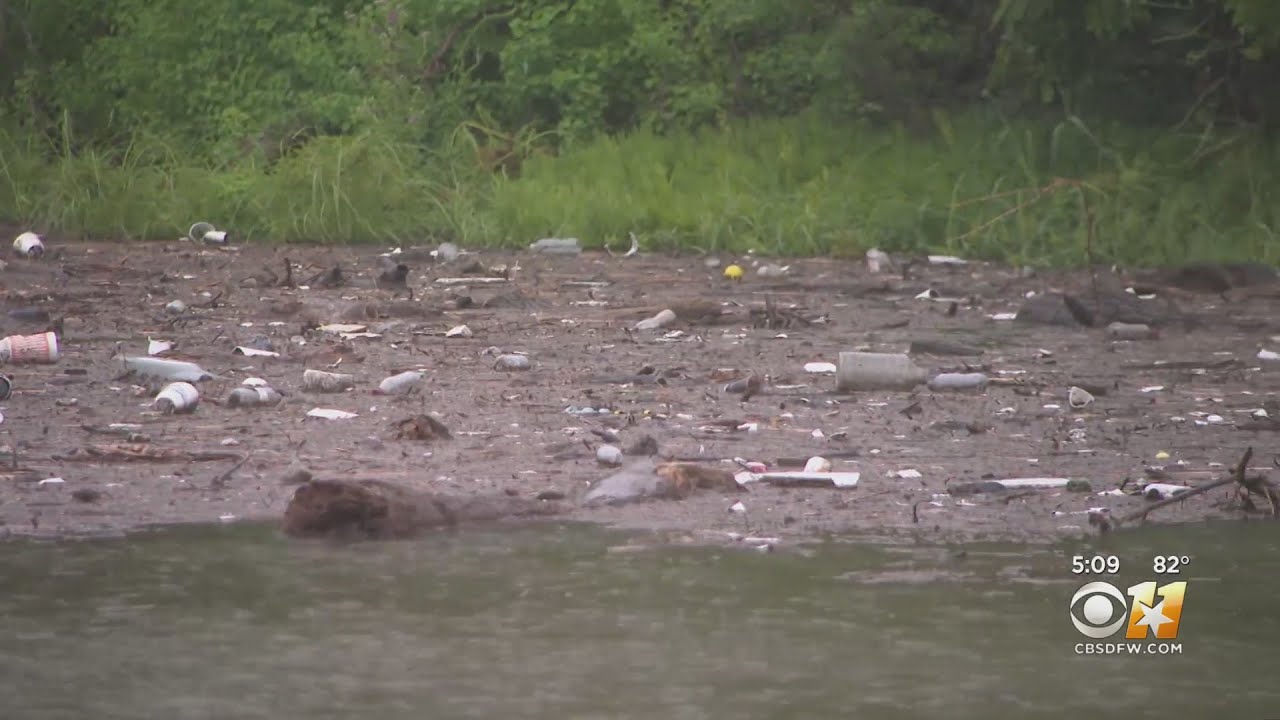 residents-call-on-city-of-fort-worth-to-help-with-debris-collection-at